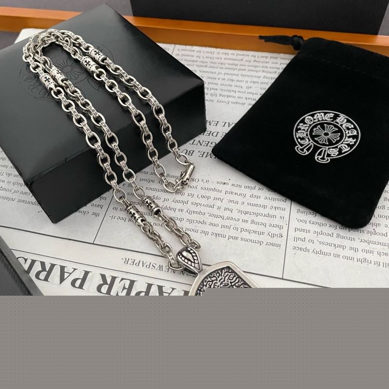 Ch**me He**ts necklaces